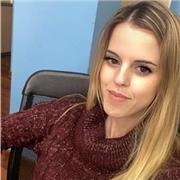 Soy licenciada en Derecho,pero me gusta la enseñanza.Doy clases de todas las asignaturas de Primaria